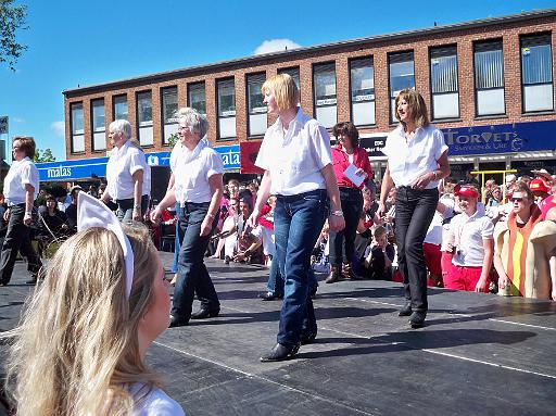 Karneval_2009_Vejgaard_Torv_03.jpg