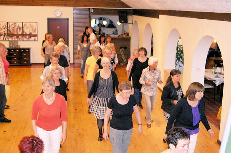 Linedance_afslutning_2014_04.JPG