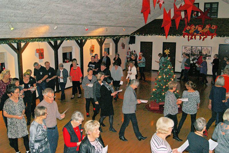 Linedance_jul_2014_01.jpg