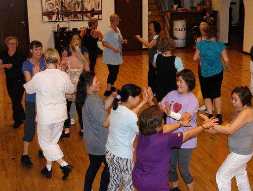 Zumba_Party_Night_20110318_02.jpg